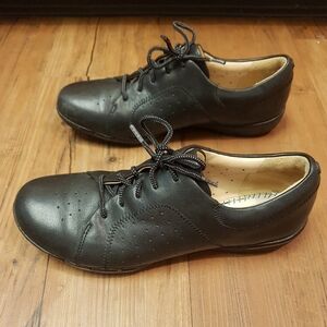Clark's Dress Shoes Womens - size 7.5